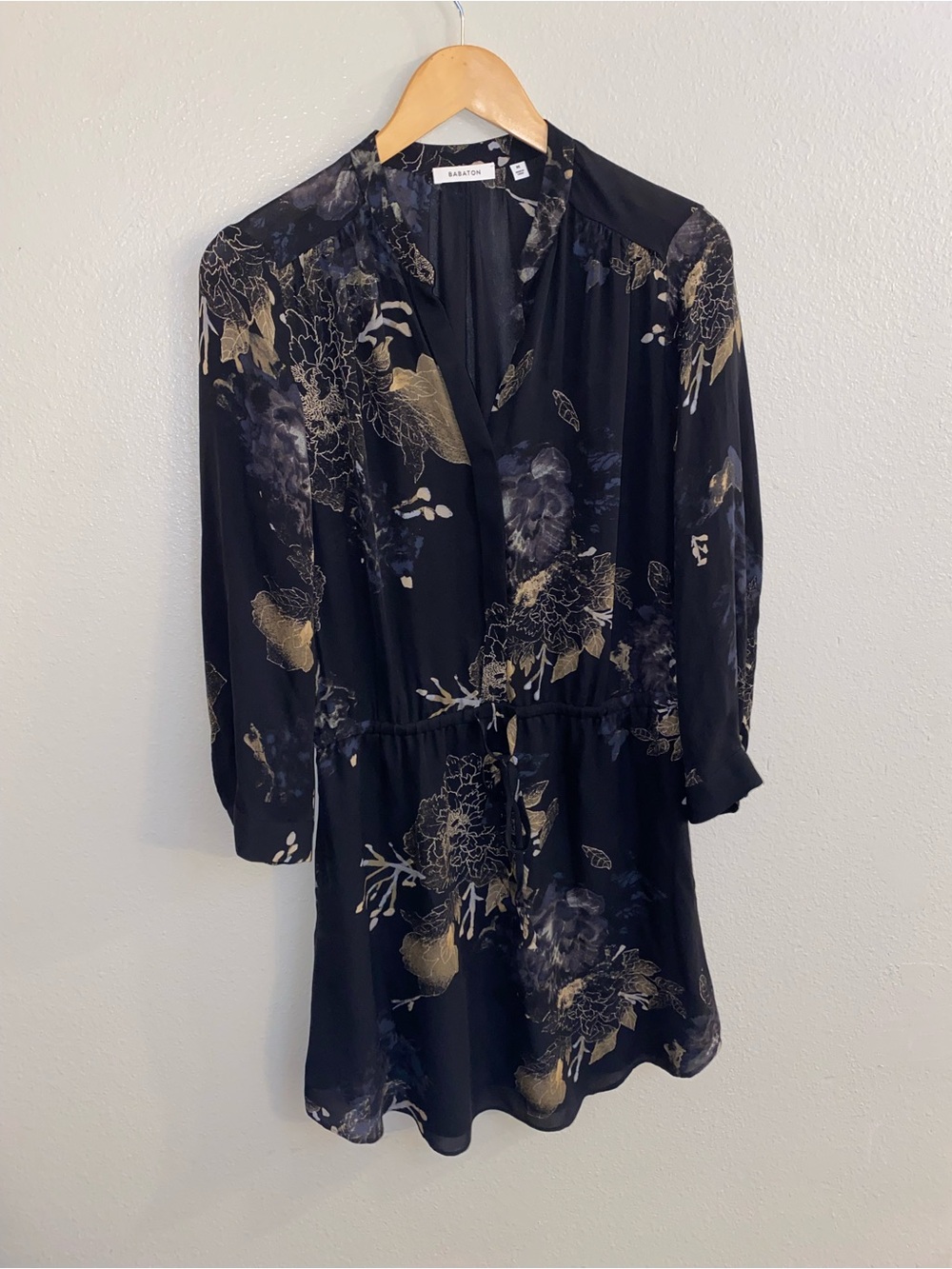 Aritzia Babaton Bennett 100% Silk Floral Mini Dress Drawstring Black Gold M